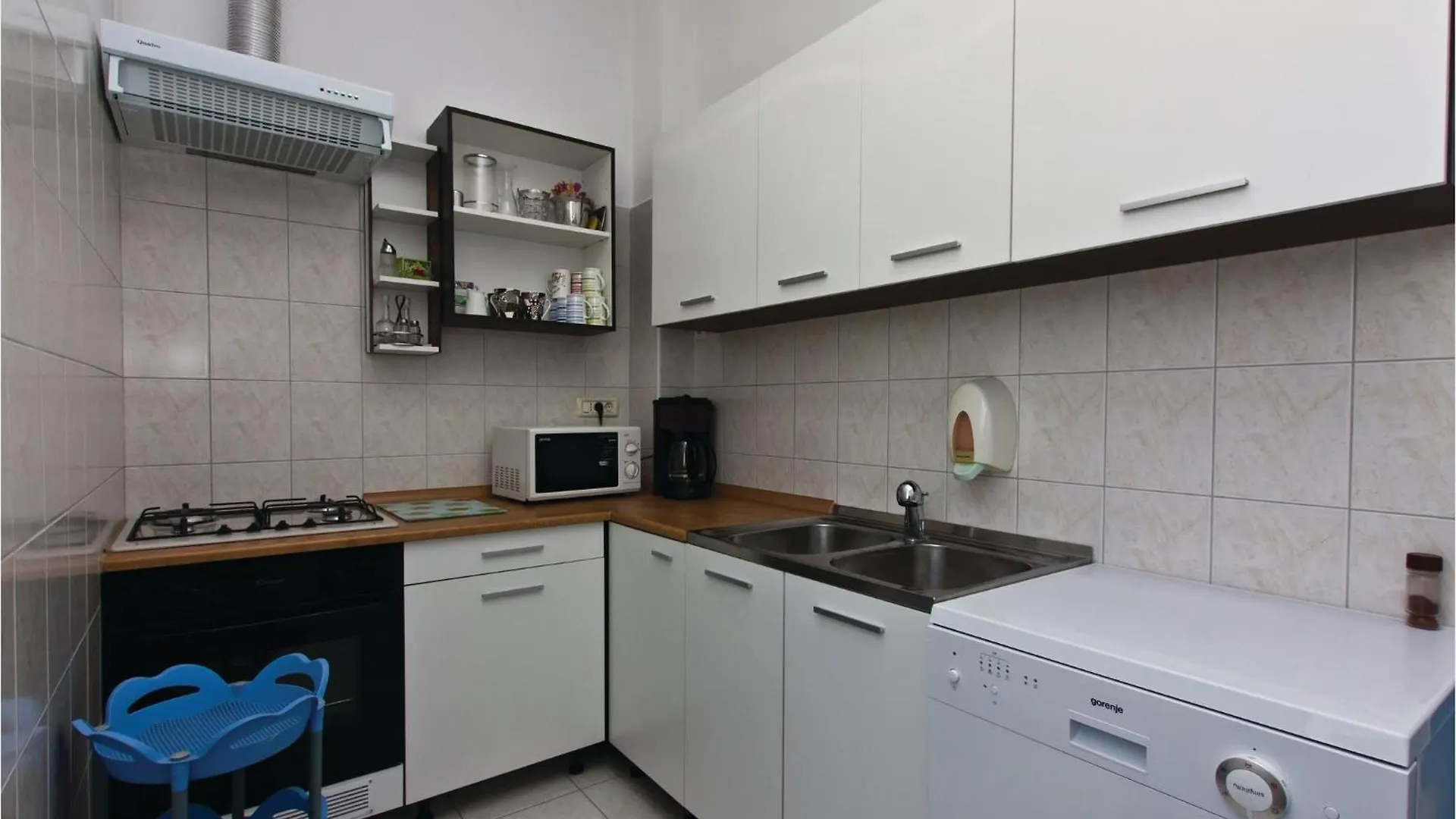 펜션 Cozy Home In Pomer With Kitchen